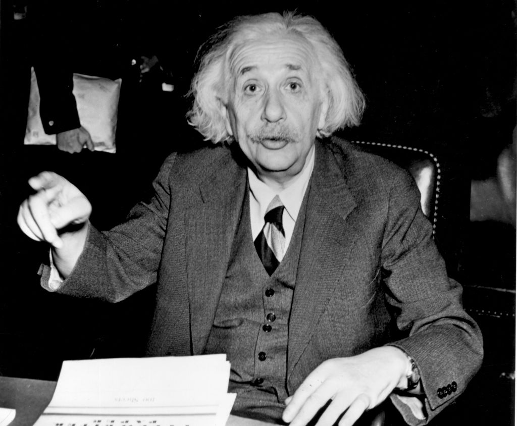 Esta es la teoría de la felicidad de Einstein que también siguen los ...