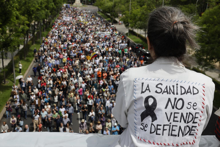 Decenas De Miles De Personas Salen A Las Calles De Madrid En Defensa De La Sanidad Pública 2469