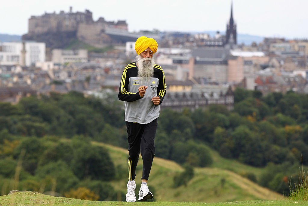 Muere atropellado a los 114 años Fauja Singh, el maratoniano más longevo del mundo